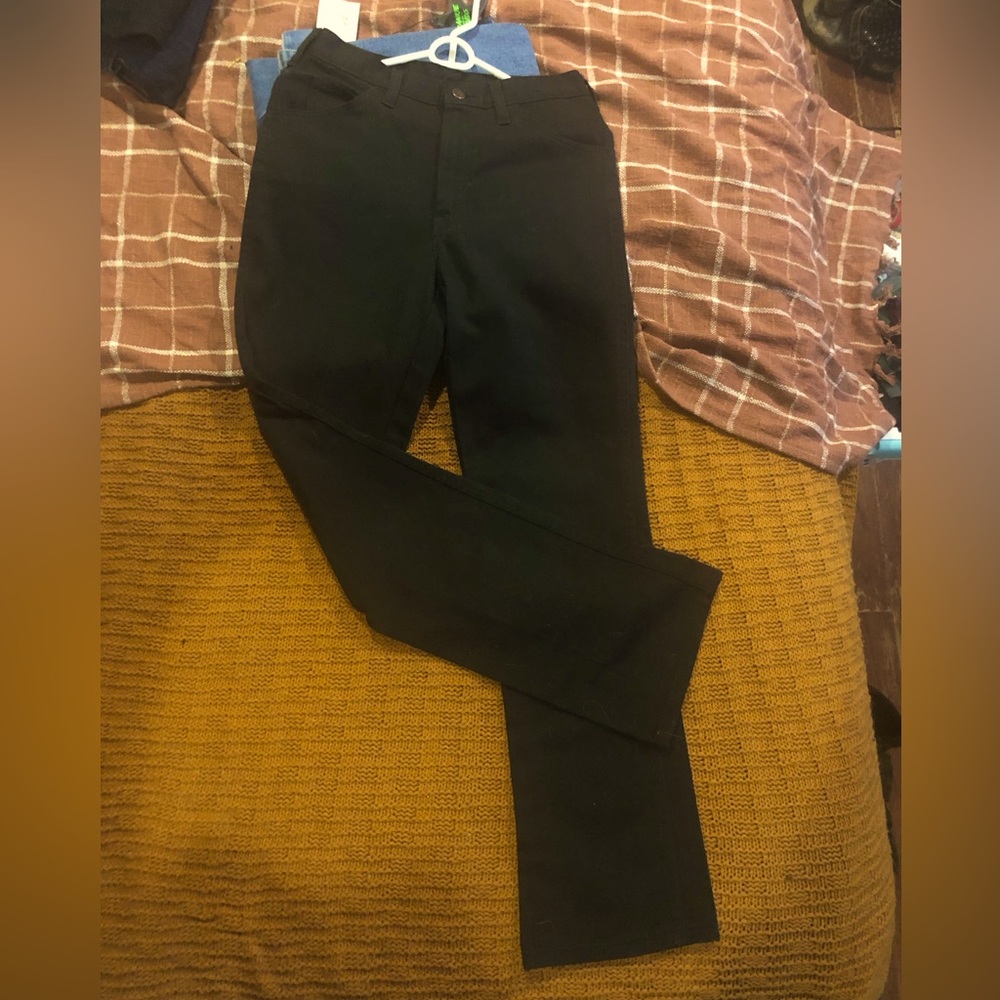 Women’s Dickies work pants hardly worn.